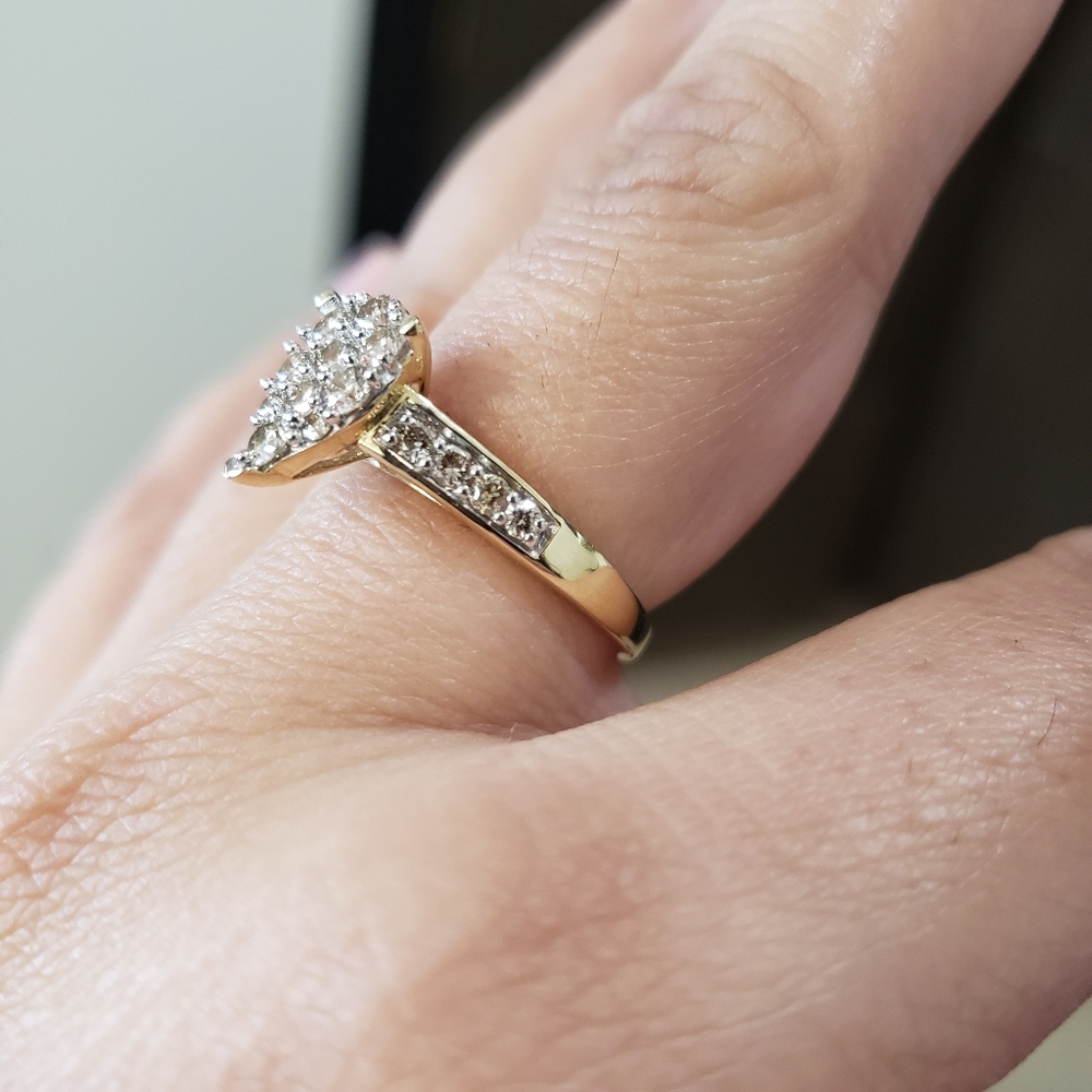 10k yellow gold 1 carat real diamonds ring - Picture 8 of 9